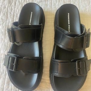 Princess Polly sandals 7